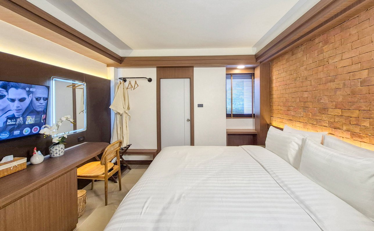 Room Detail